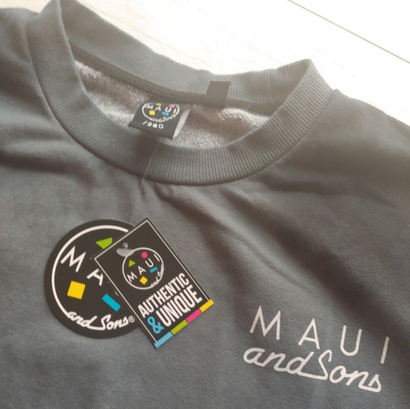 MAUI and Sons NEW Crewneck Pullover - Picture 3 of 5